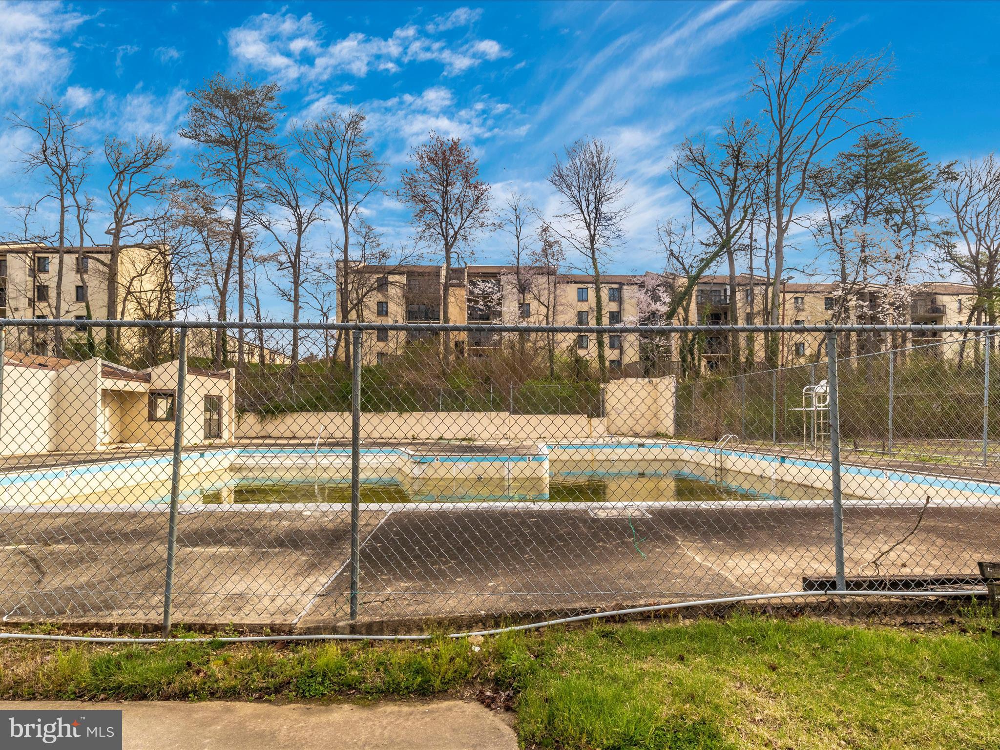 10114 Campus Way S #102-8c