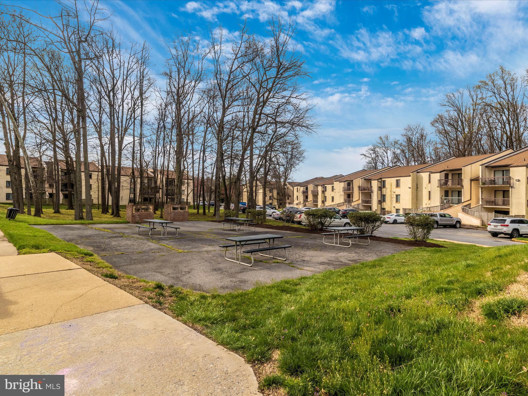 10114 Campus Way S #102-8c