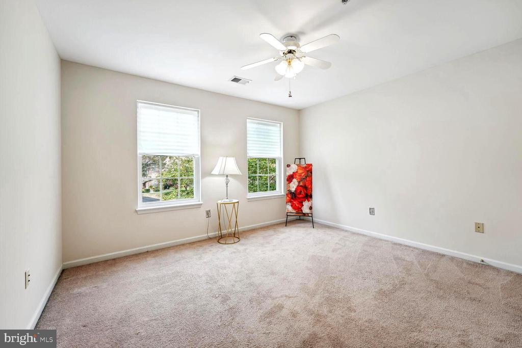 1205 Durham Dr