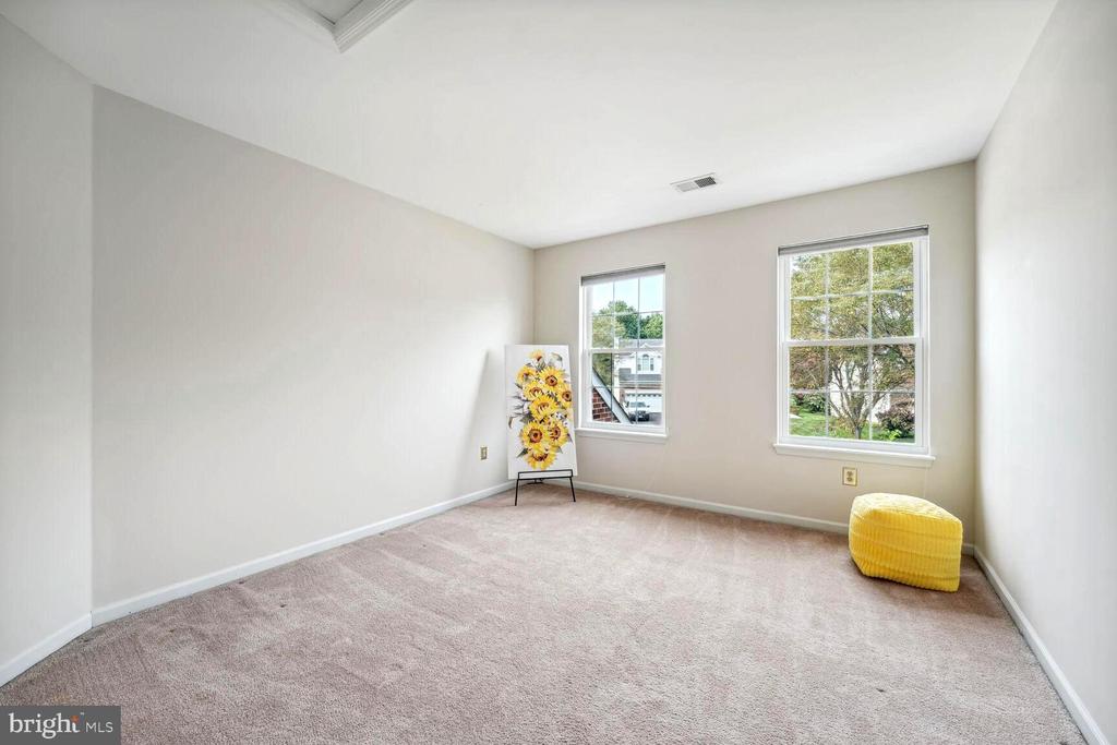 1205 Durham Dr
