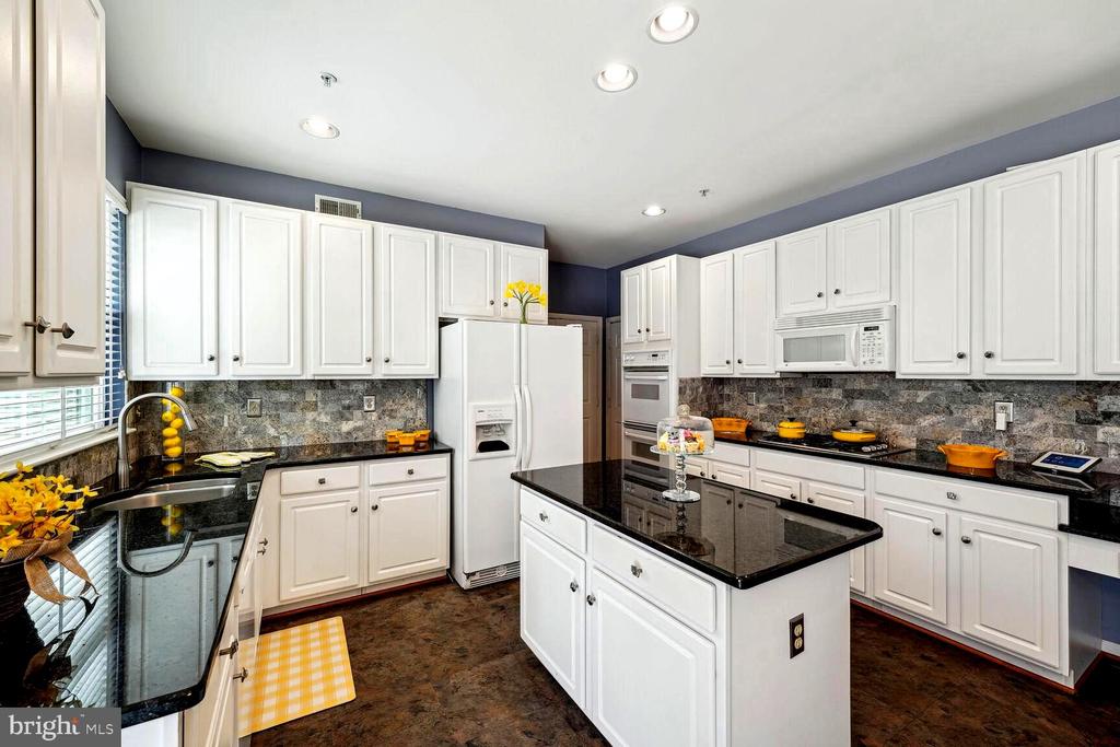 1205 Durham Dr