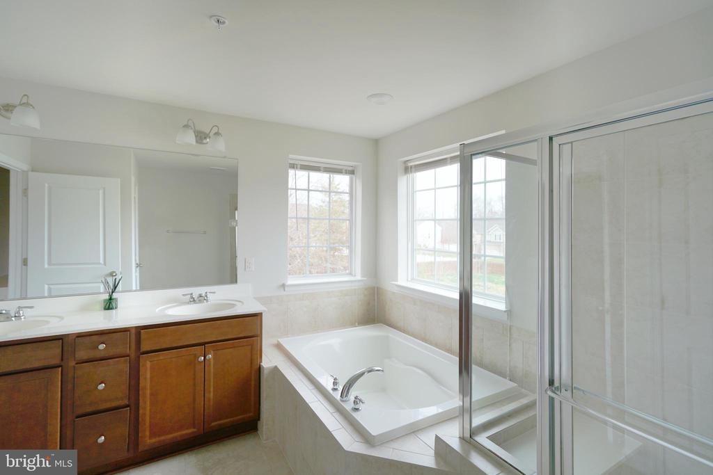 803 Pennino Ct