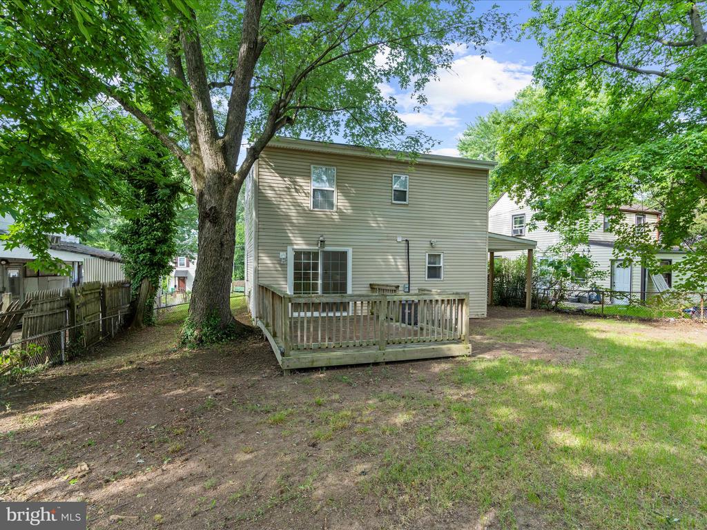 2405 GREELEY PLACE