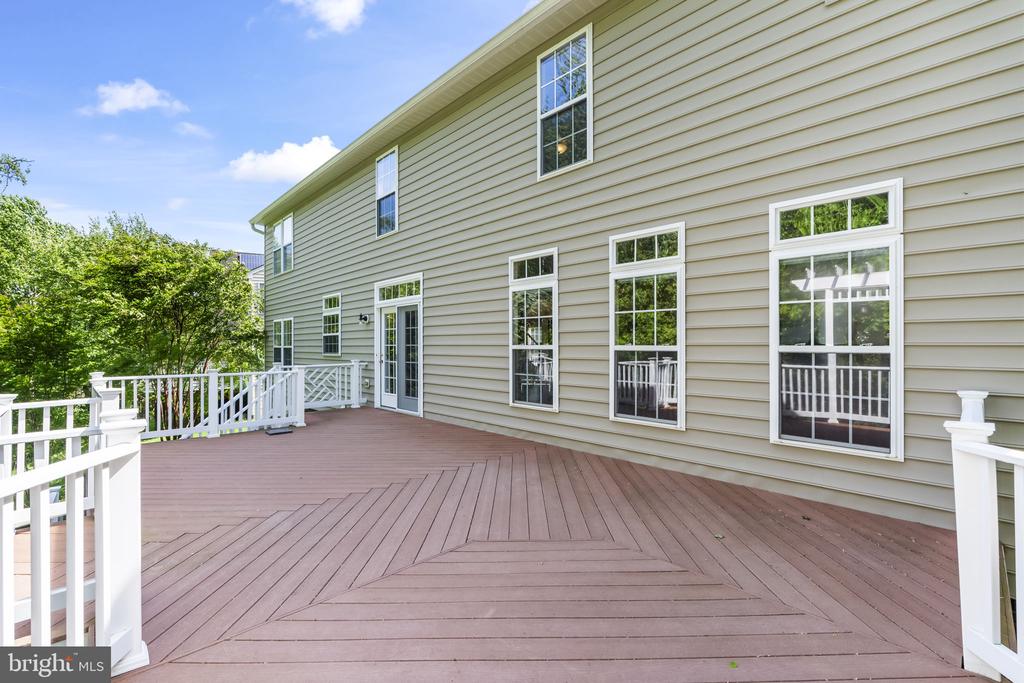 8506 COLONEL SEWARD DRIVE