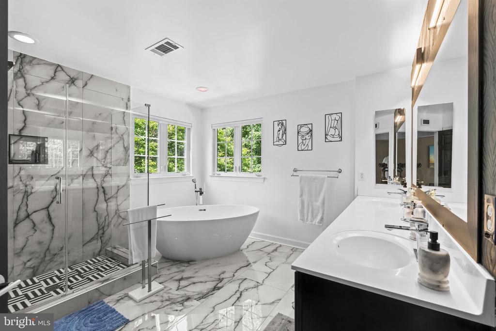 8506 COLONEL SEWARD DRIVE