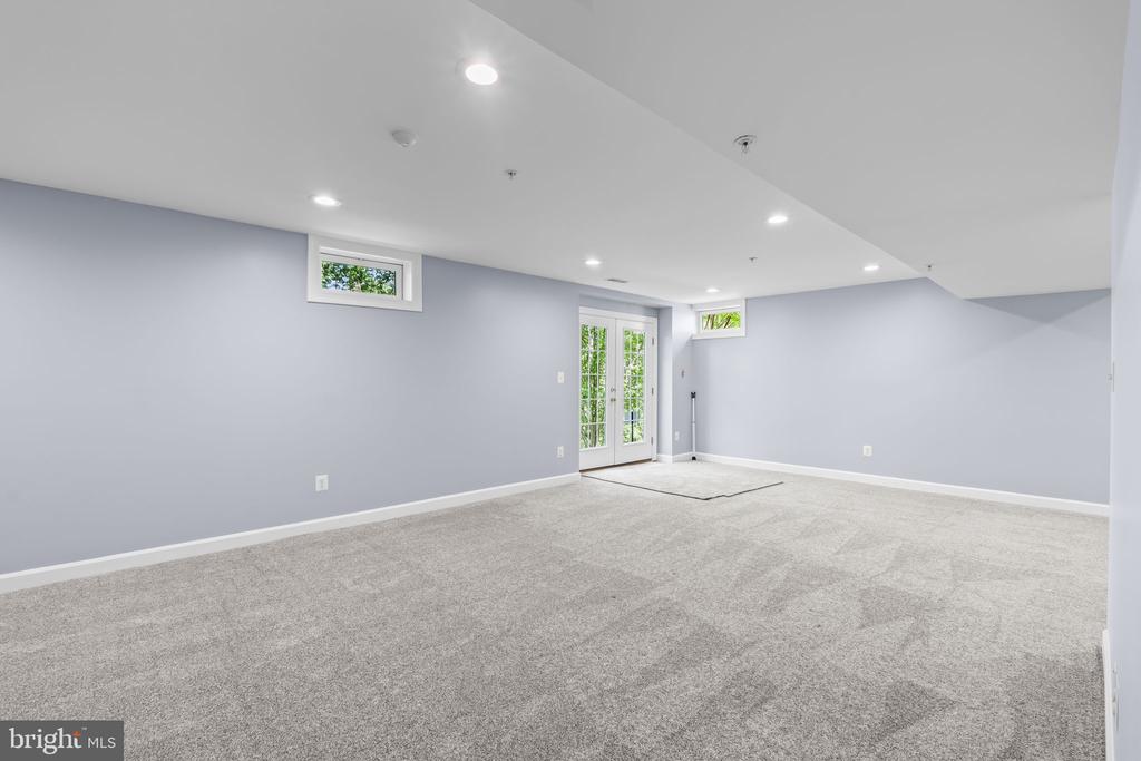 8506 COLONEL SEWARD DRIVE