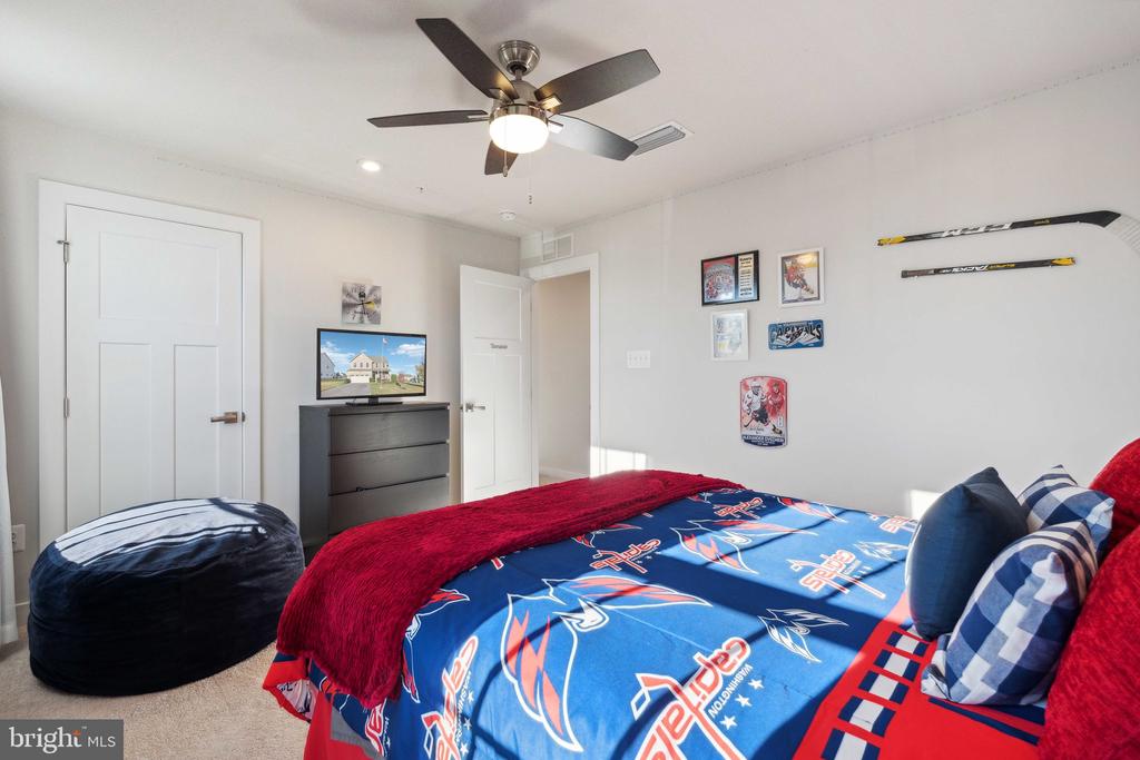 18214 Shapwick Ct