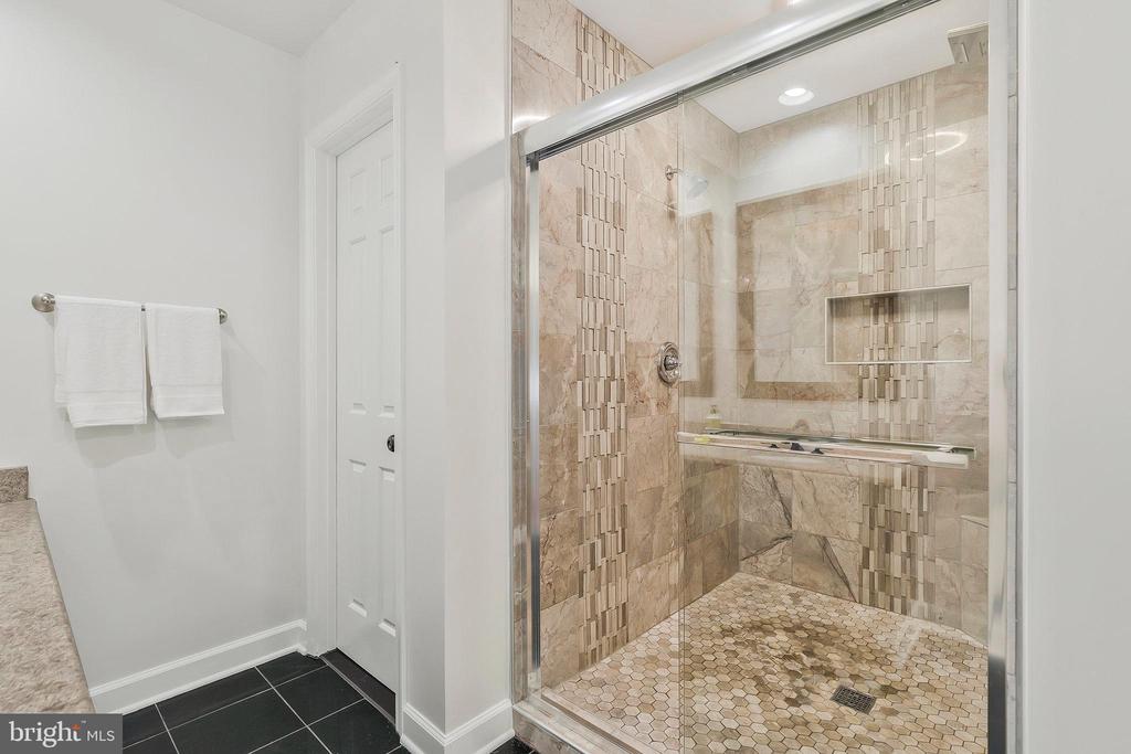 13911 Valley Country Dr