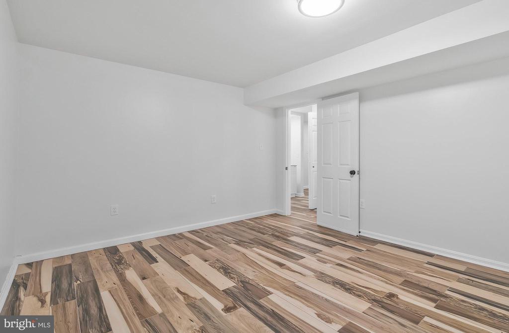 13911 Valley Country Dr