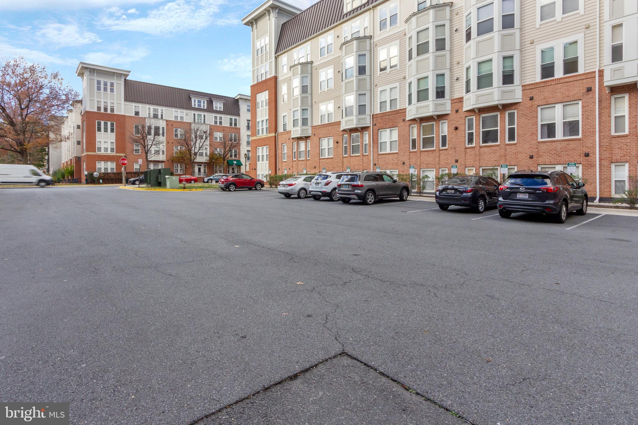 2655 Prosperity Ave #313