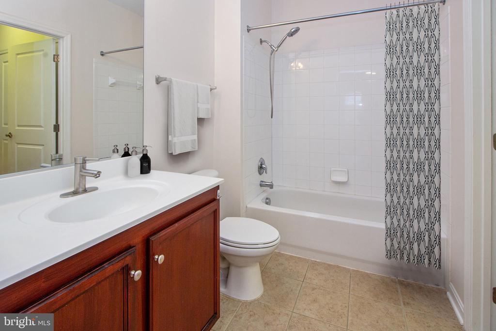 2655 Prosperity Ave #313