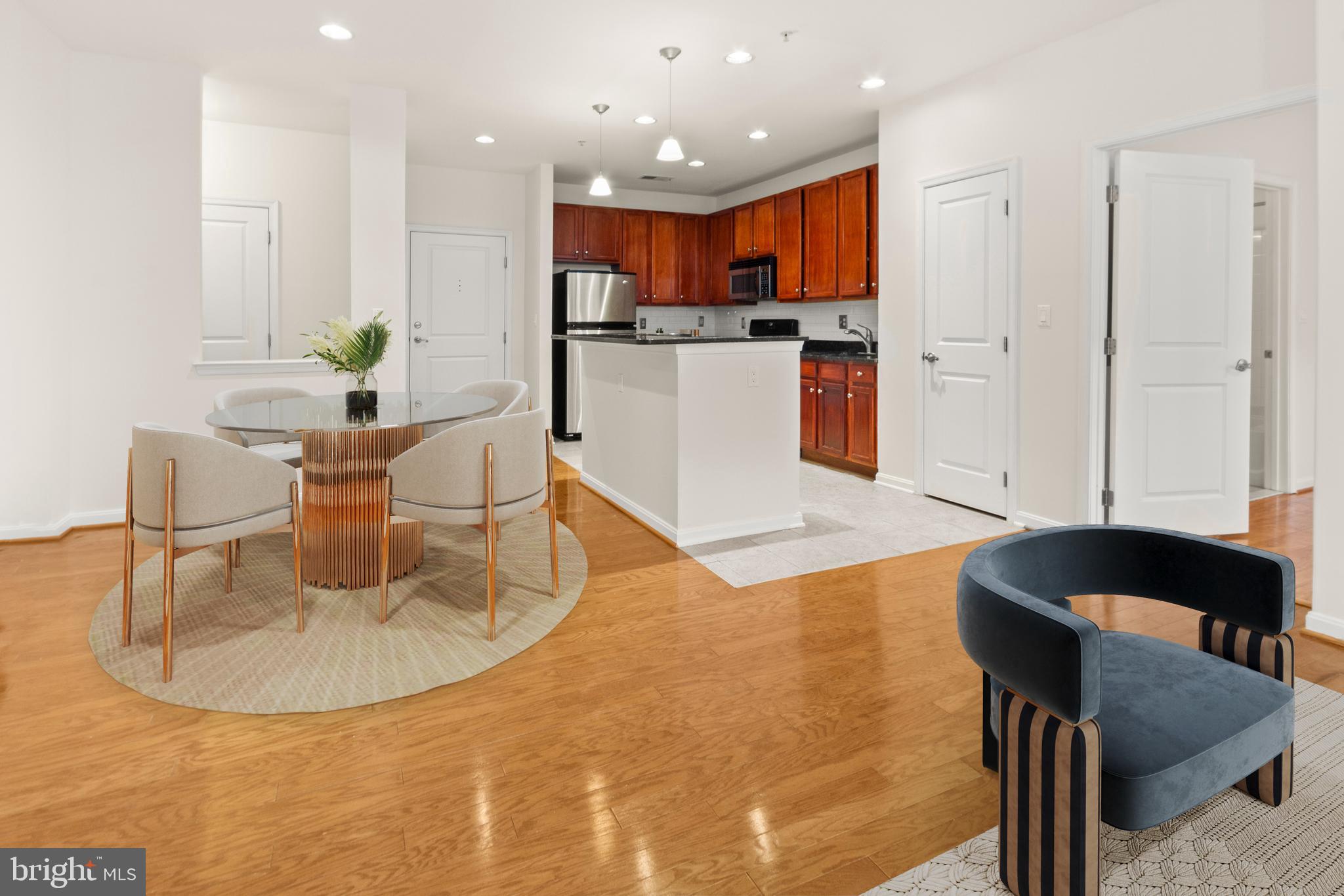 2655 Prosperity Ave #313