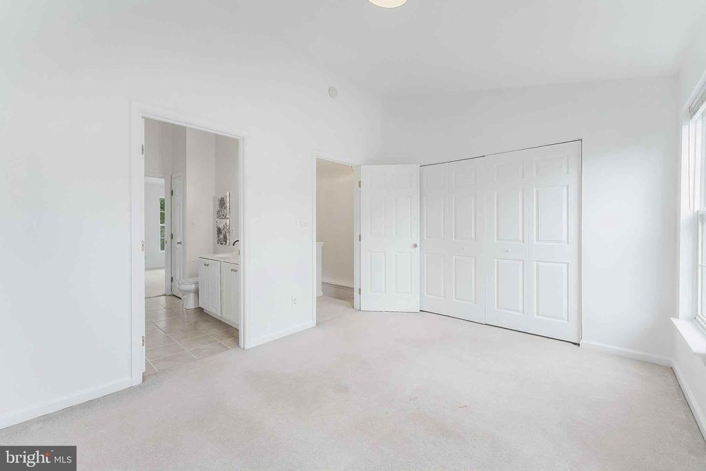 1955 TEASEL COURT