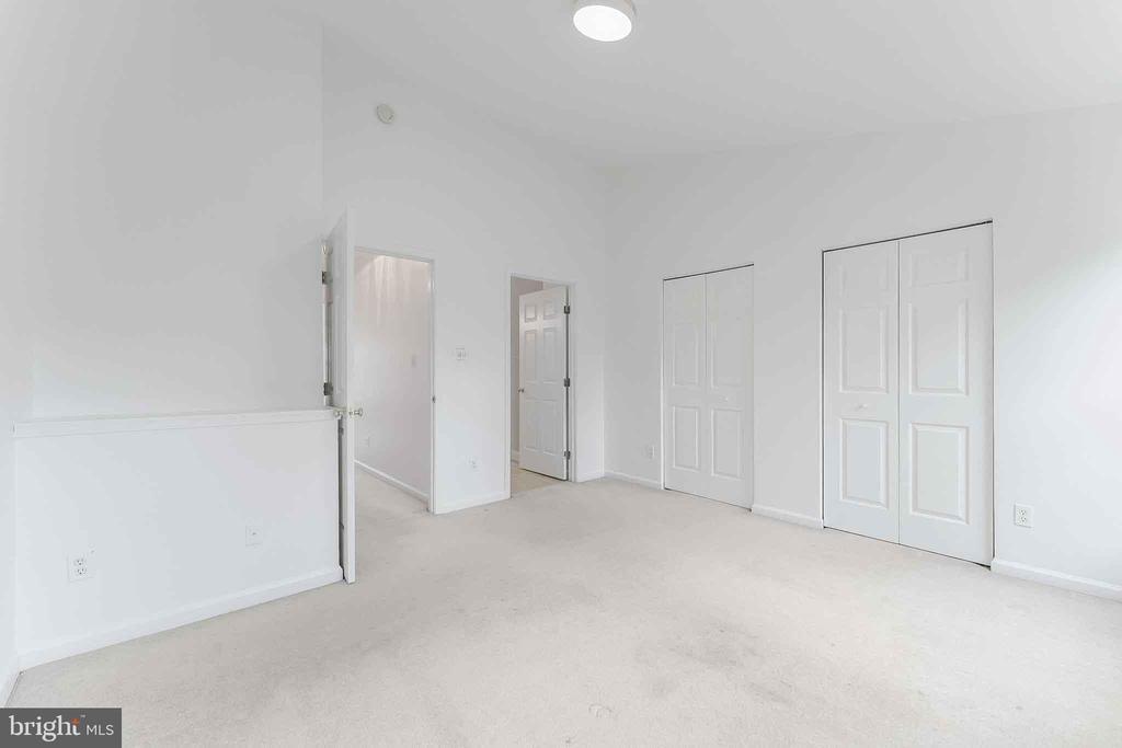 1955 TEASEL COURT