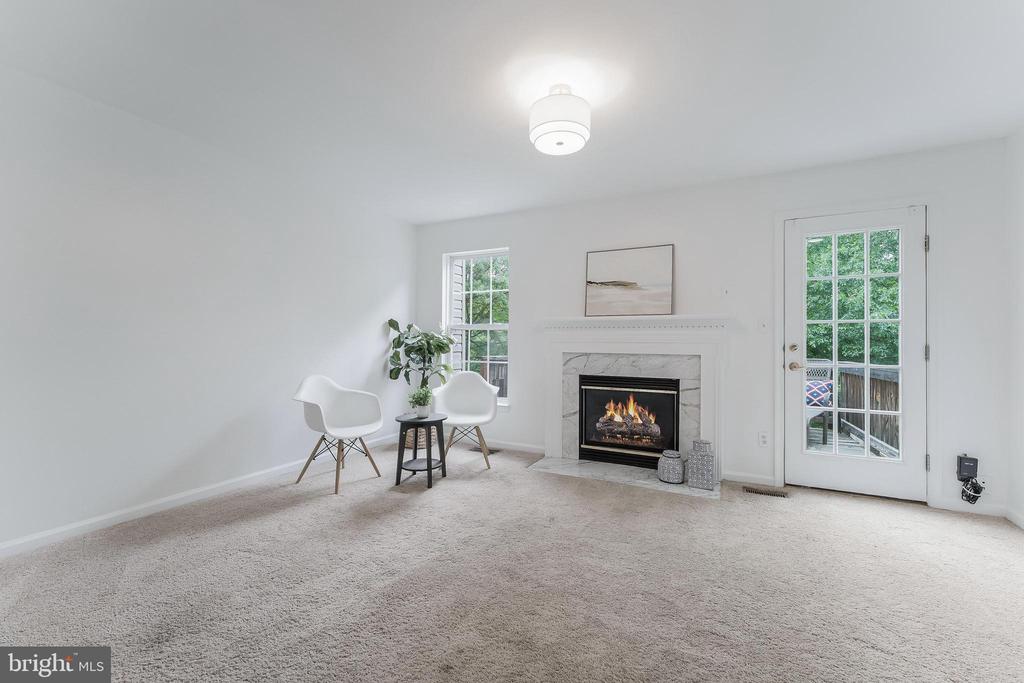 1955 TEASEL COURT