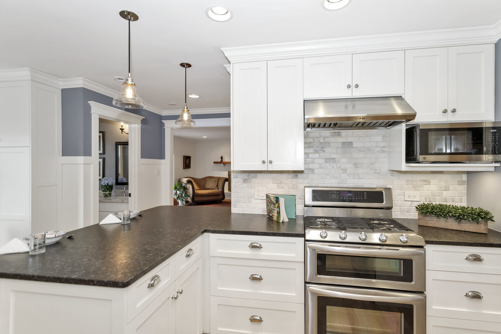 605 S Charles Avenue