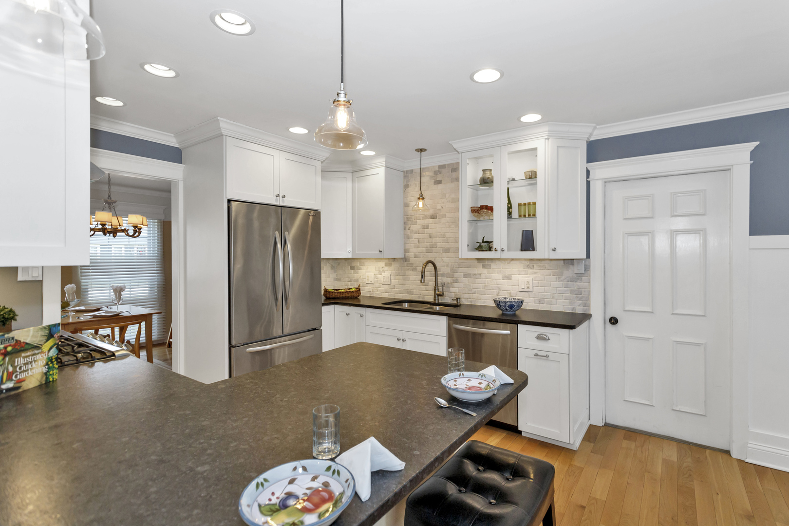 605 S Charles Avenue