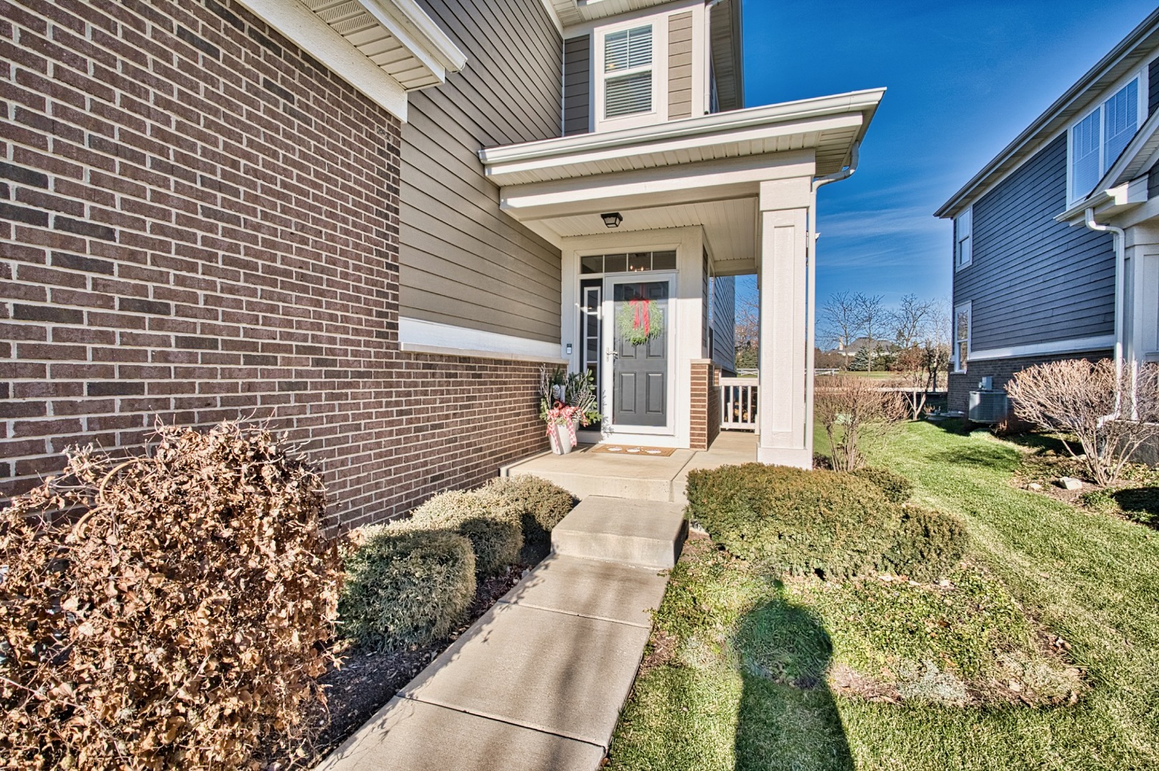 27W152 Breme Drive E