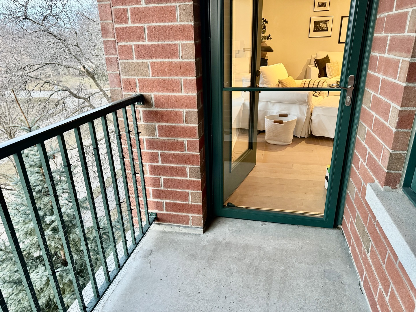 845 E 22nd Street Unit: B-414