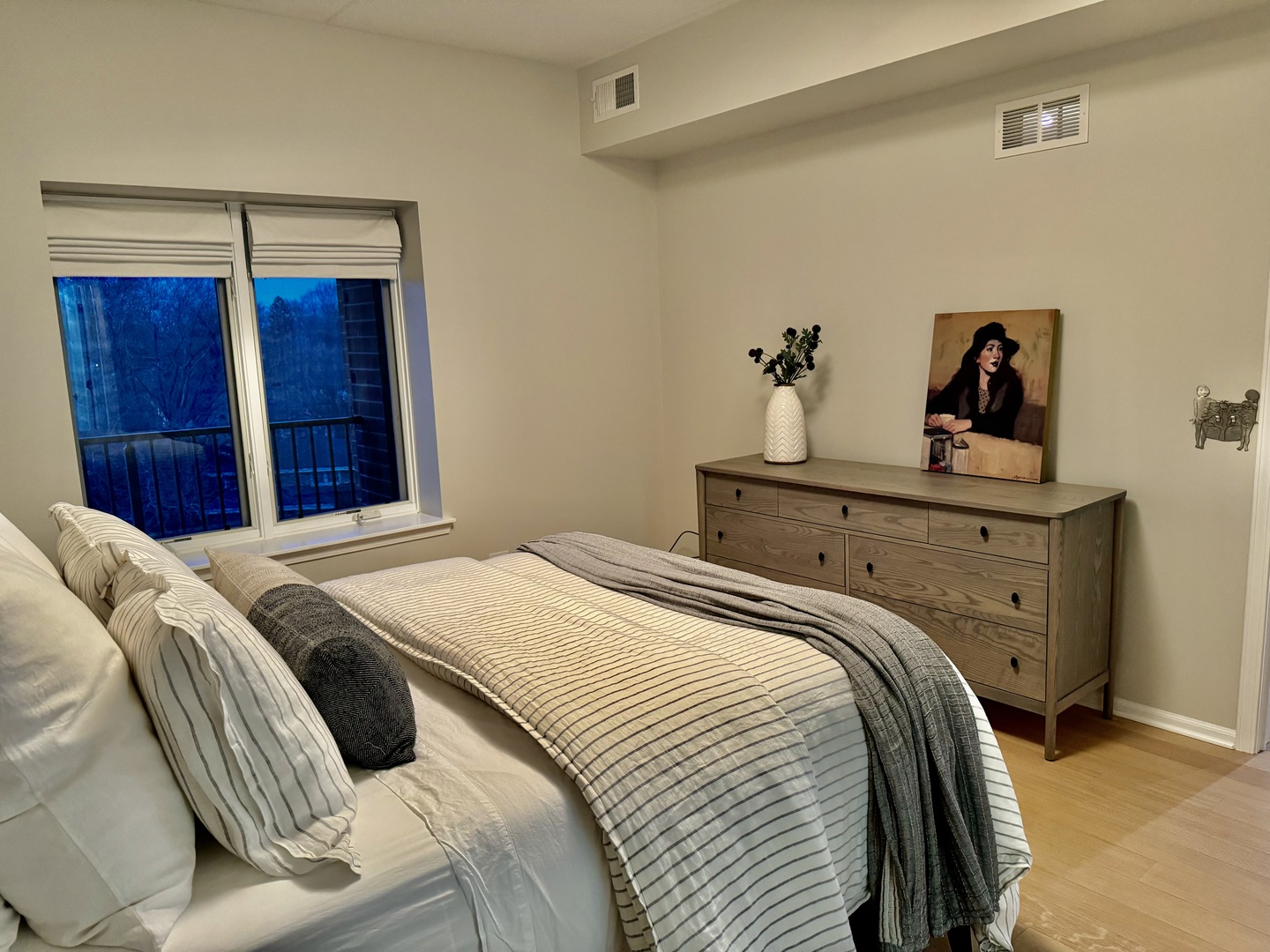 845 E 22nd Street Unit: B-414