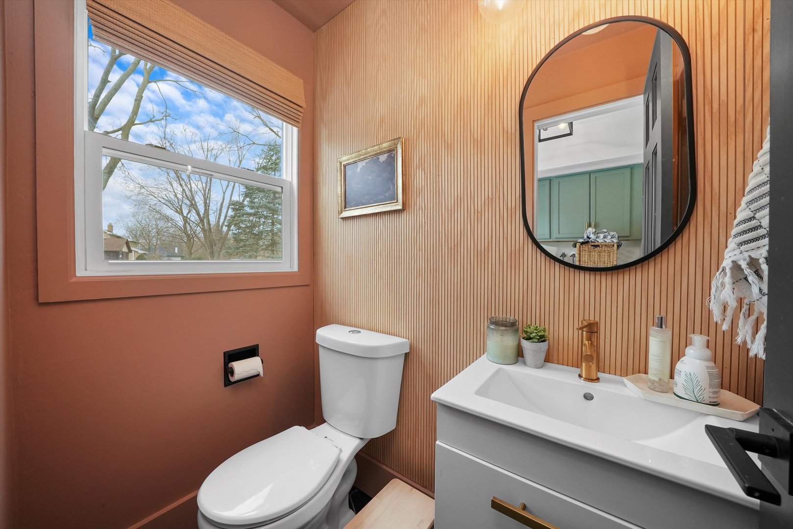 813 S Charles Avenue