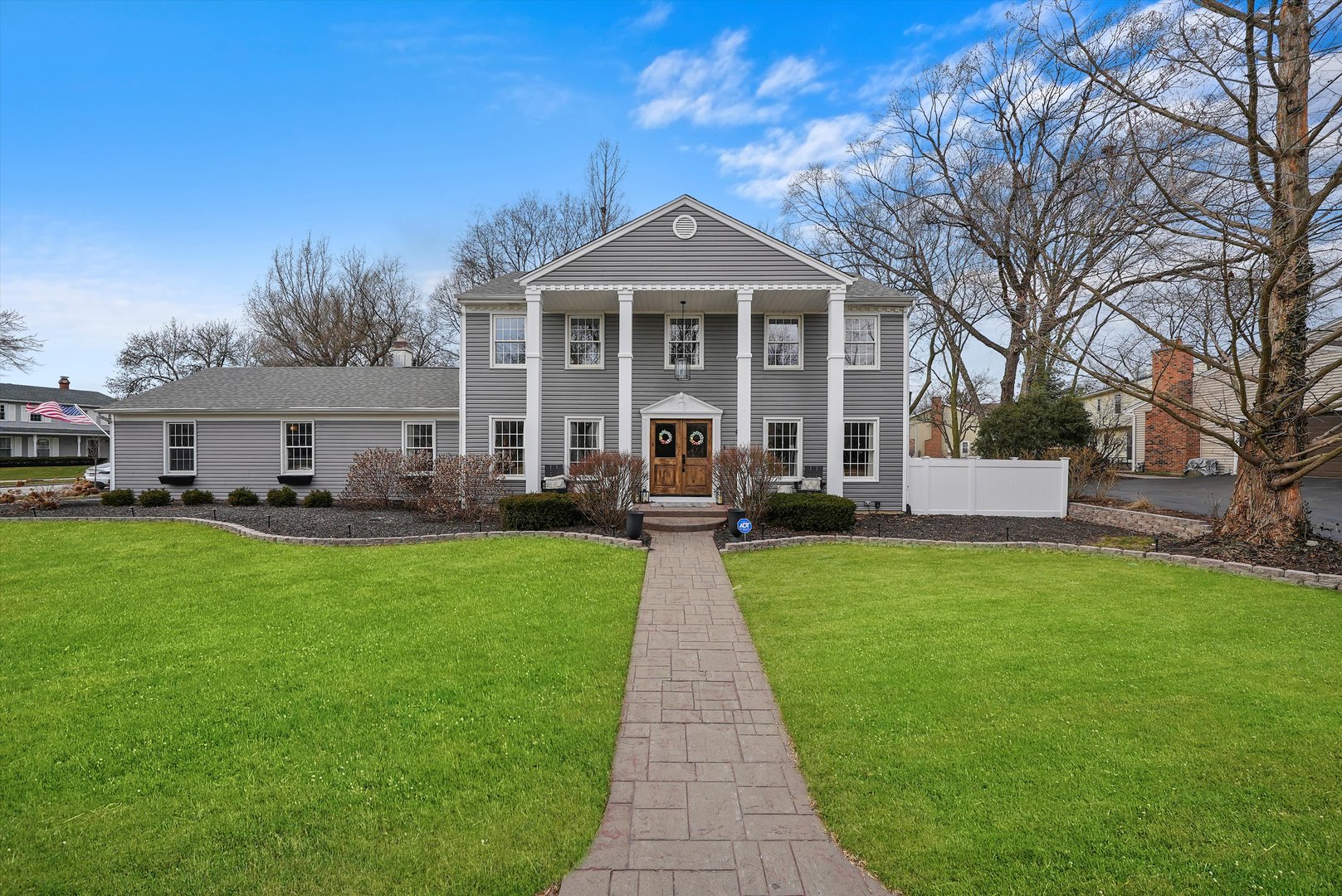 813 S Charles Avenue