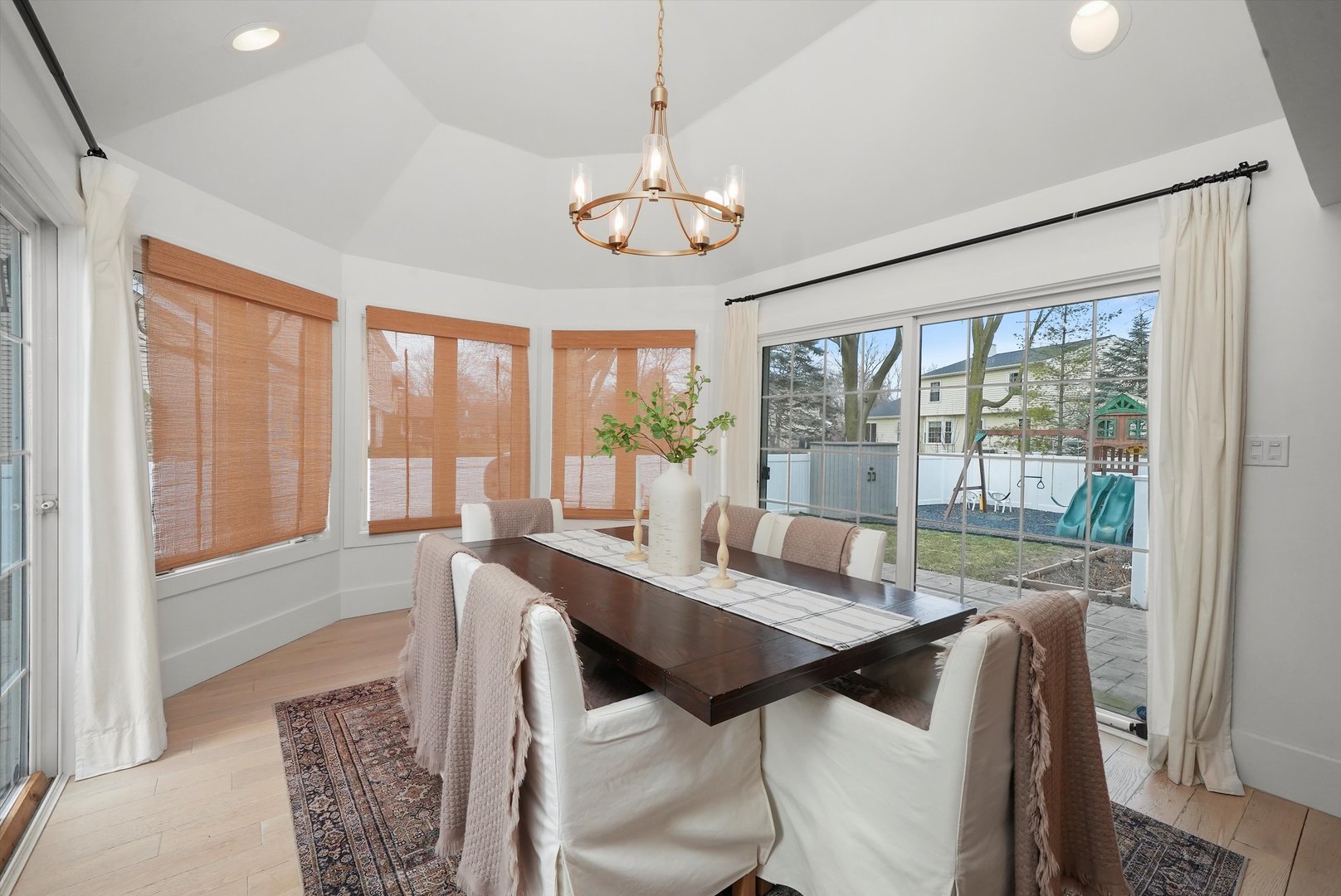 813 S Charles Avenue