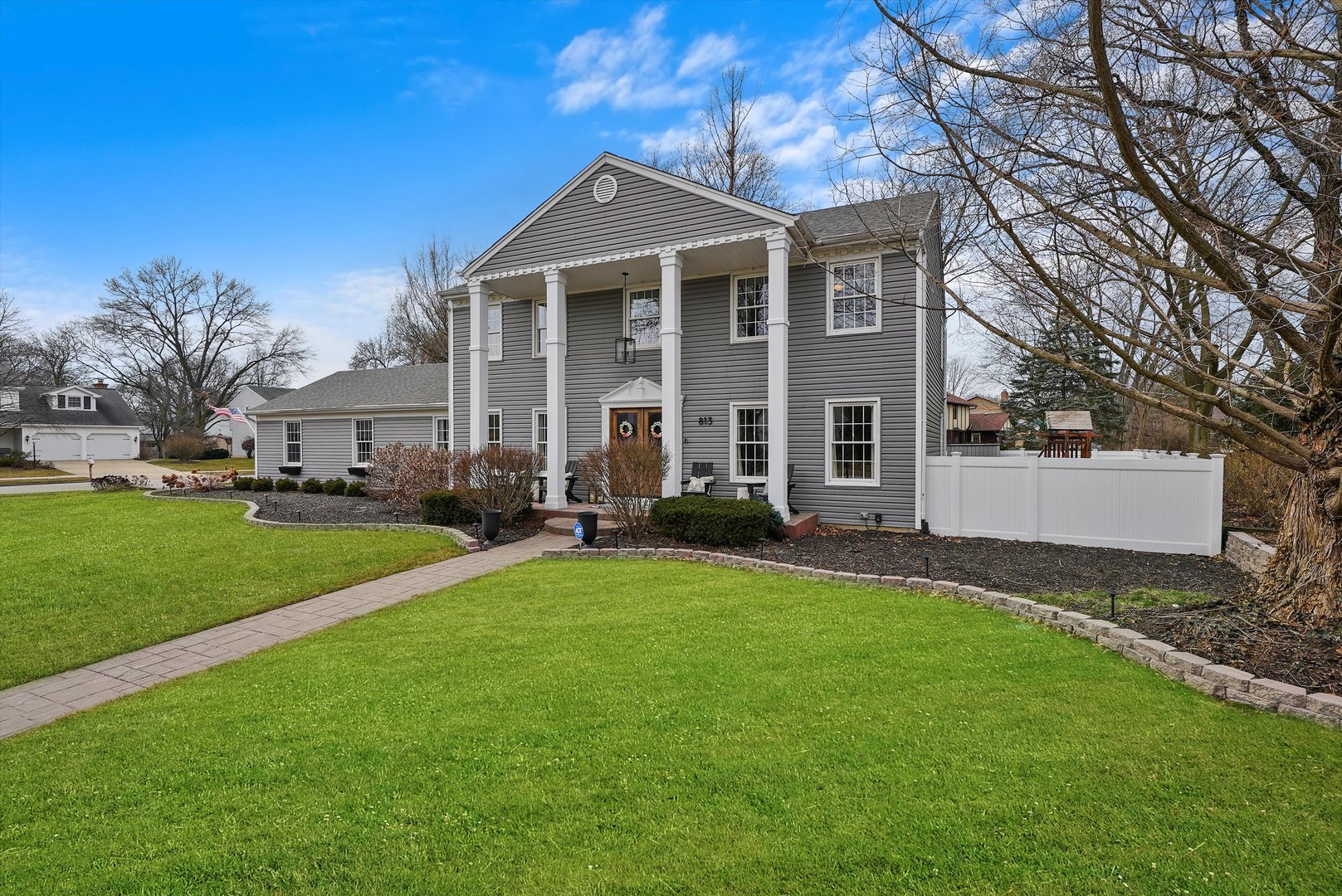 813 S Charles Avenue