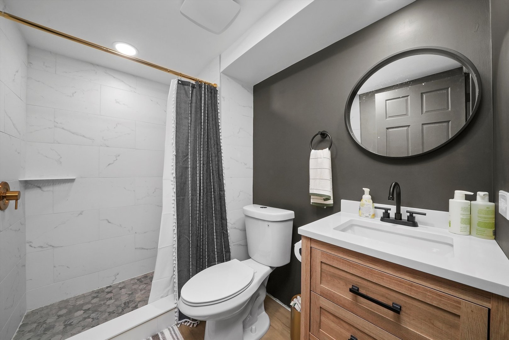 813 S Charles Avenue