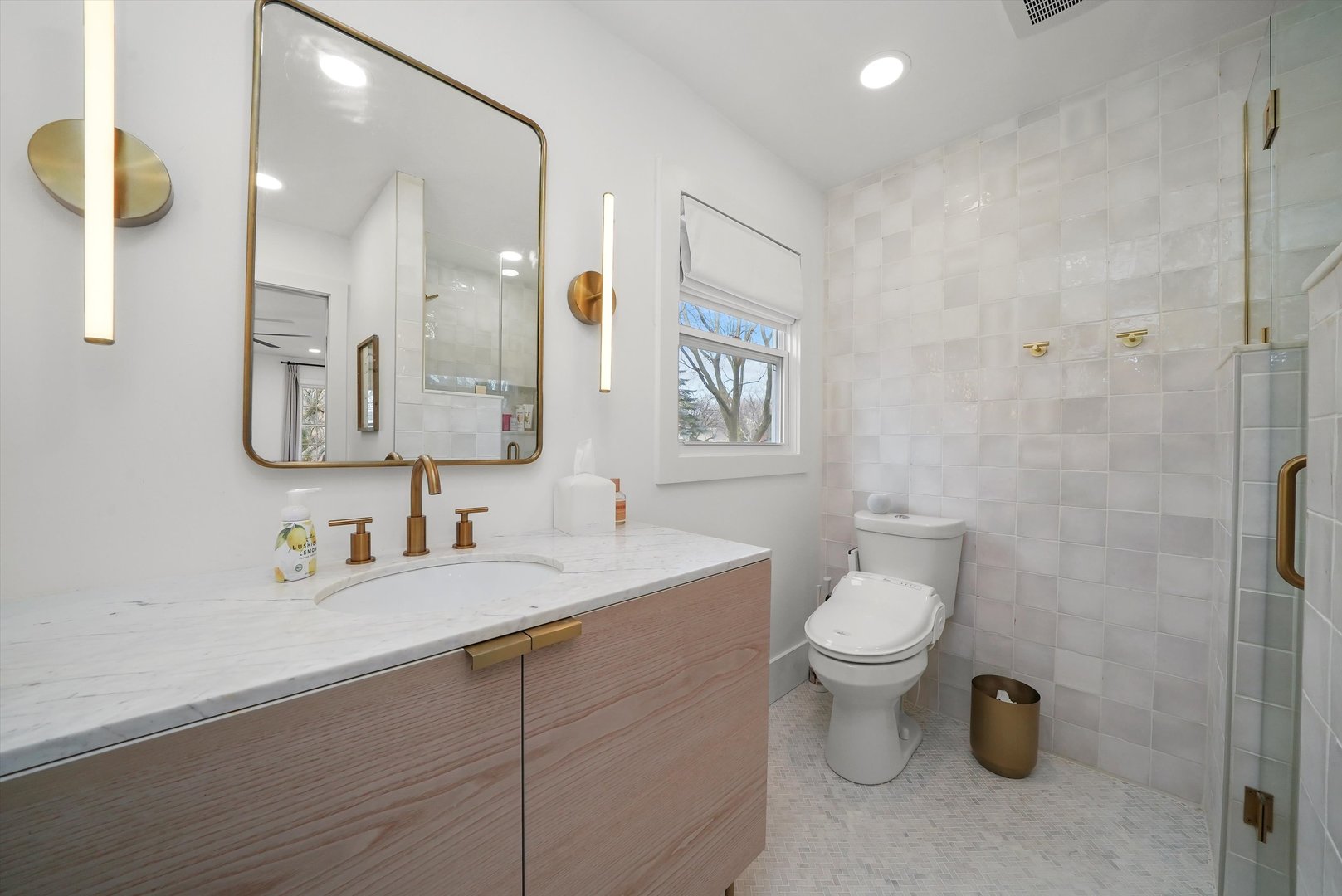 813 S Charles Avenue