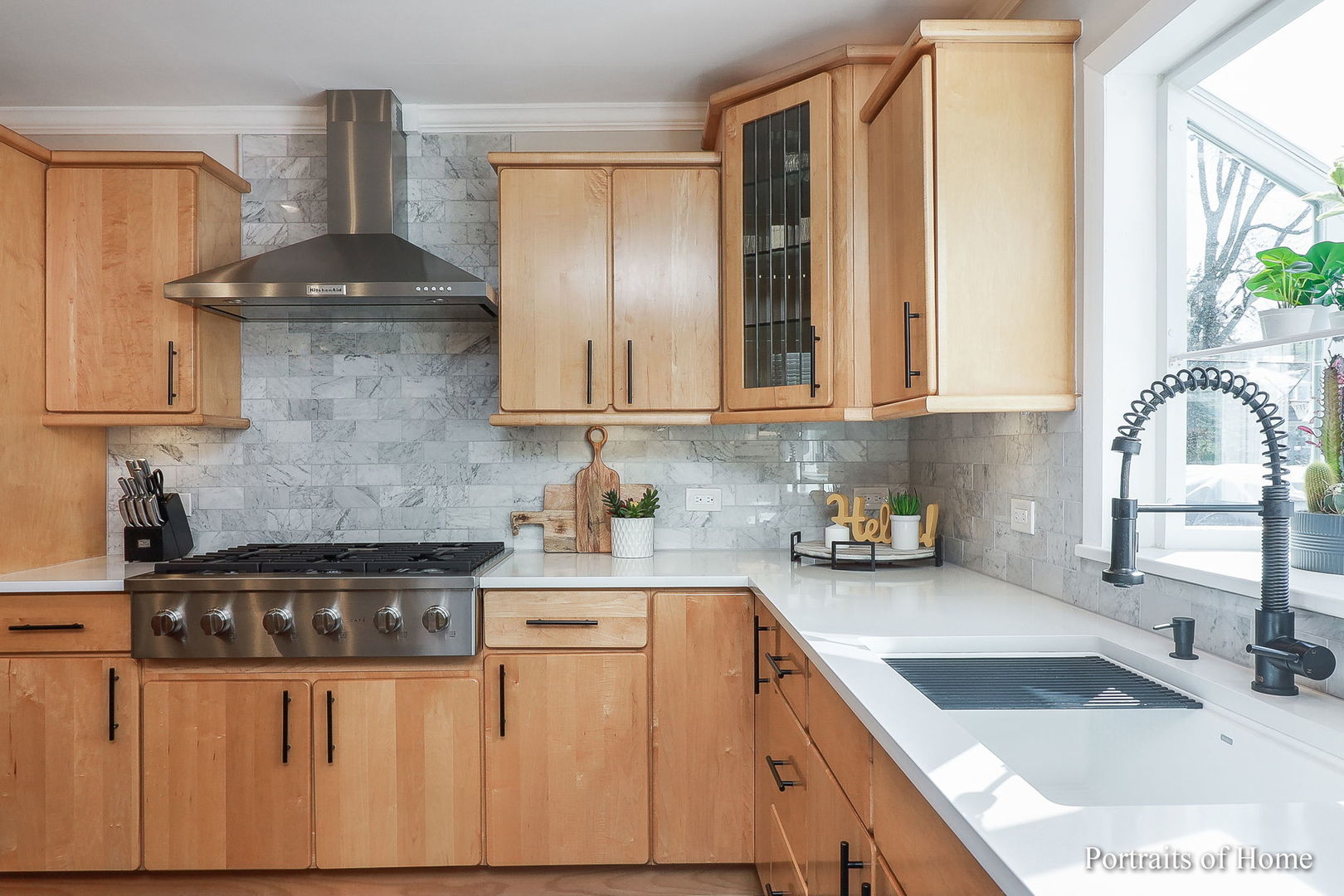 2S350 Arrowhead Drive