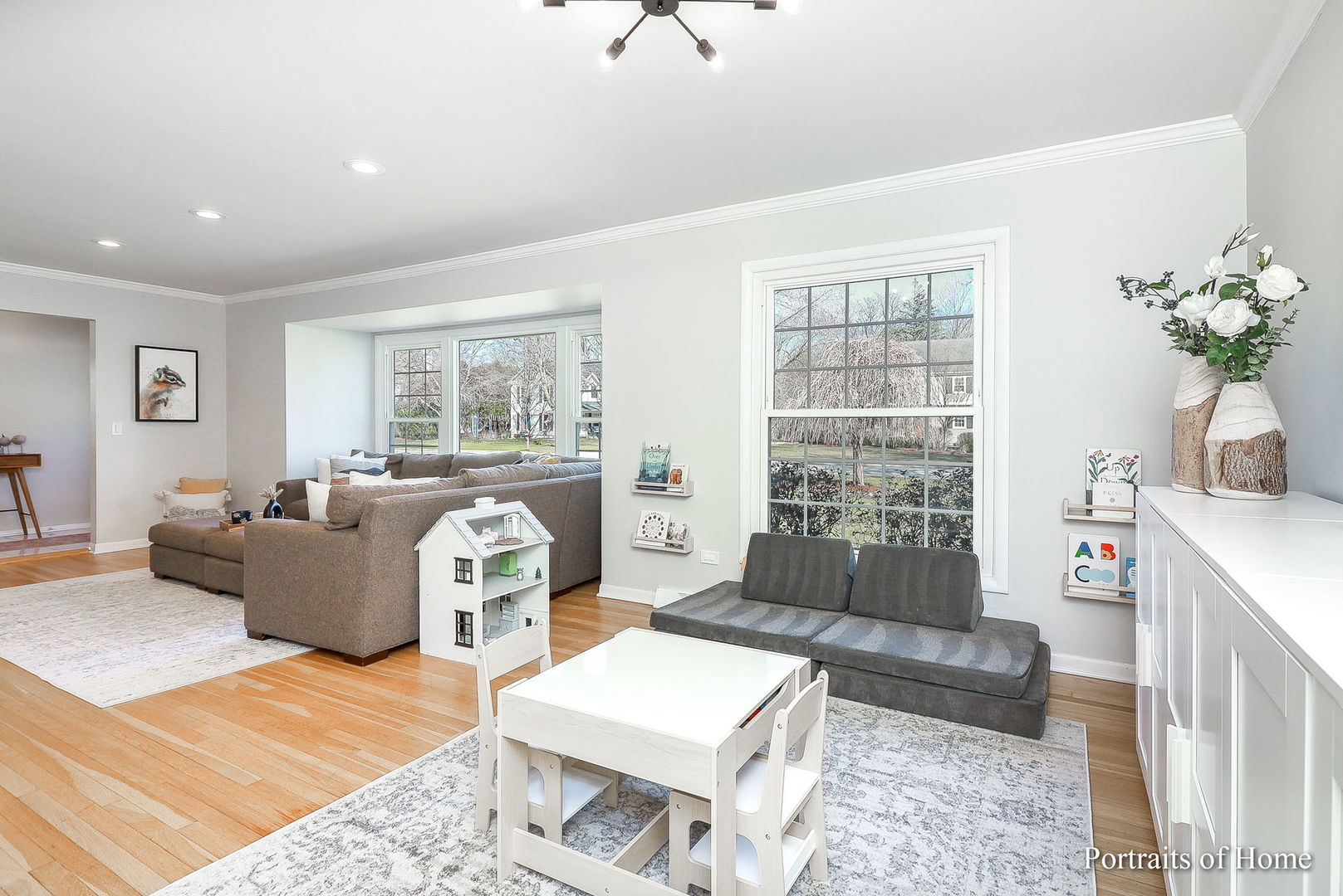 2S350 Arrowhead Drive