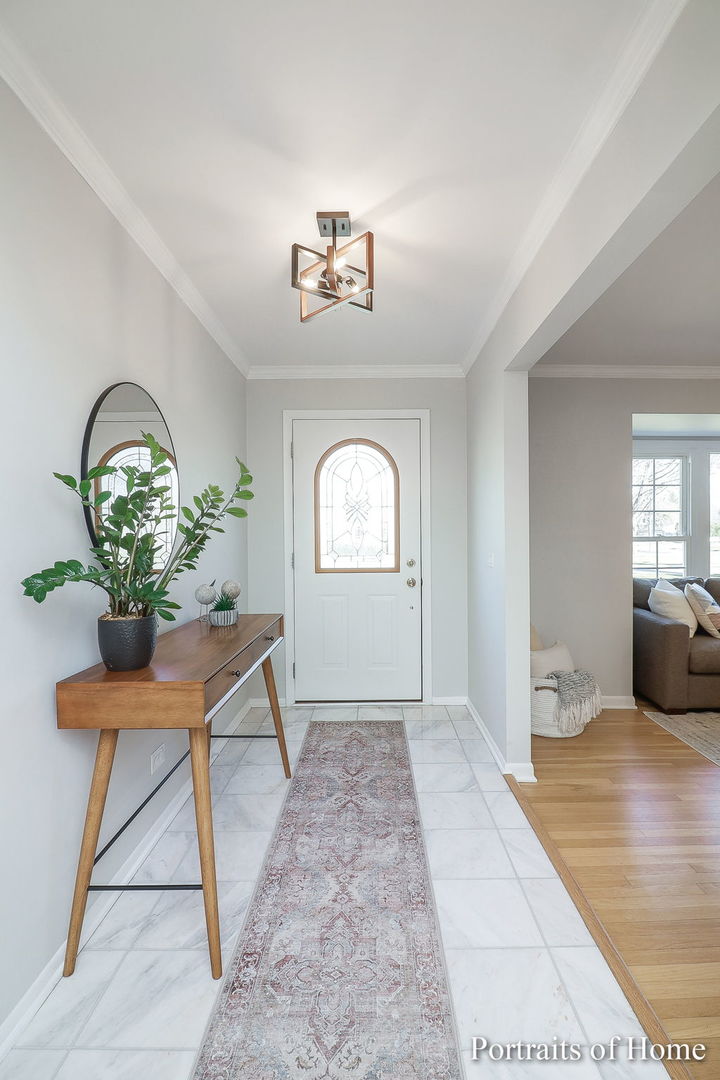 2S350 Arrowhead Drive