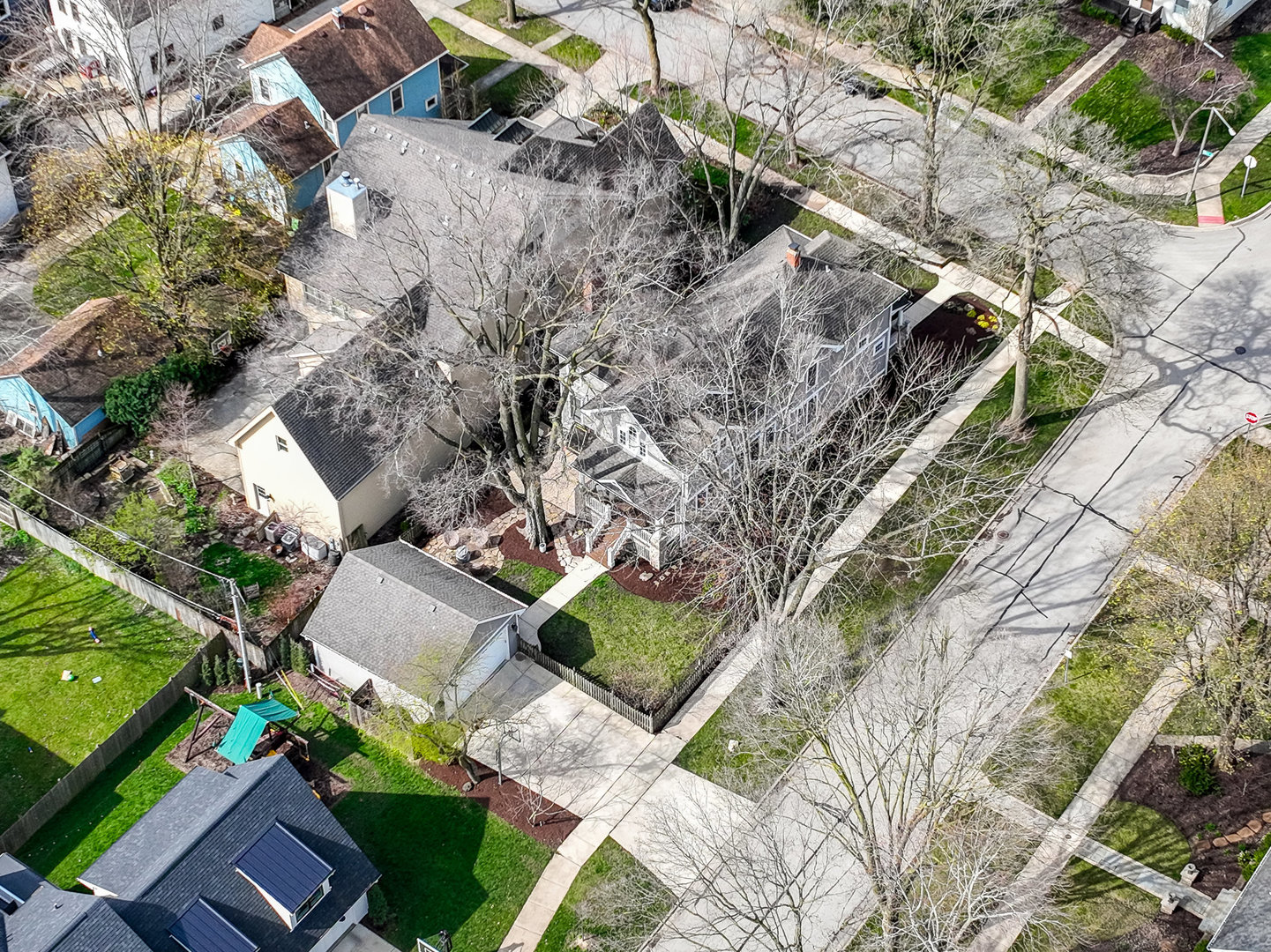134 N WEST Street