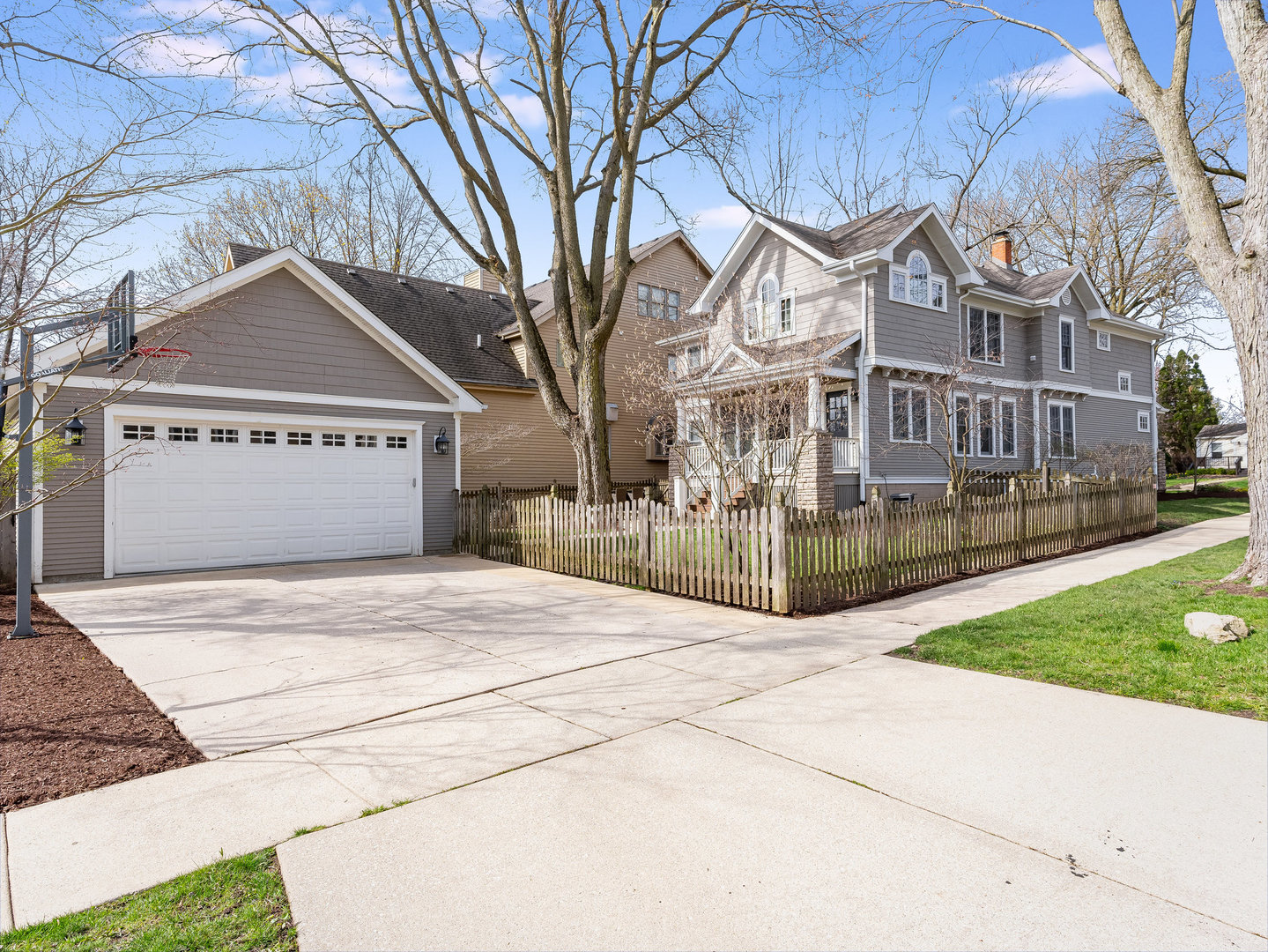 134 N WEST Street