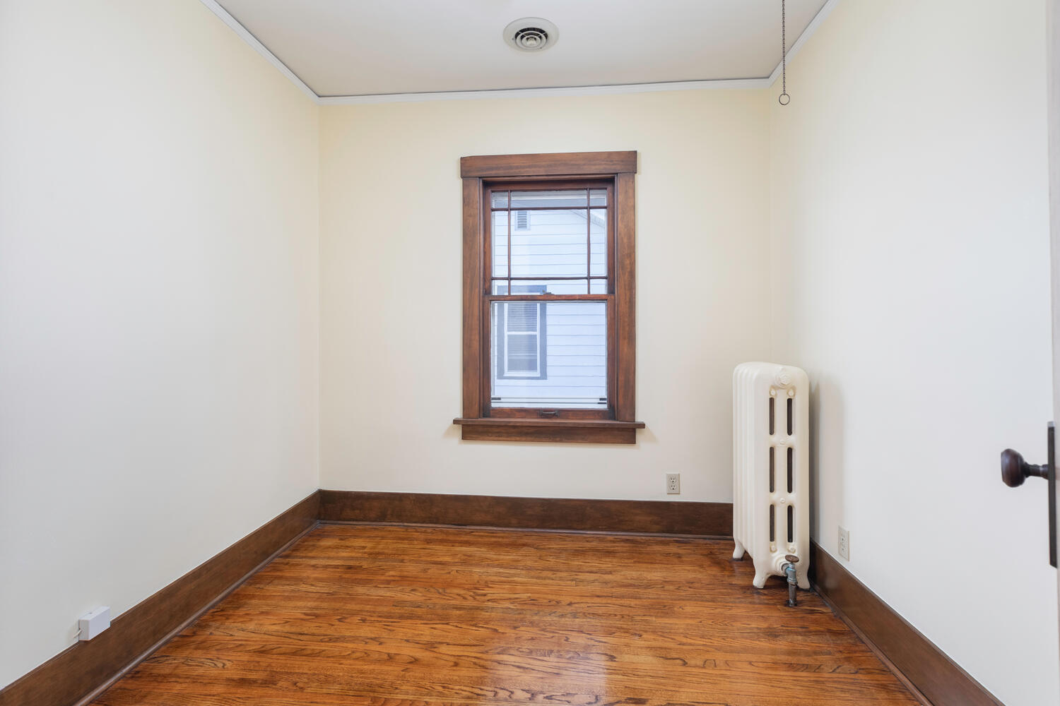 221 N Sleight Street