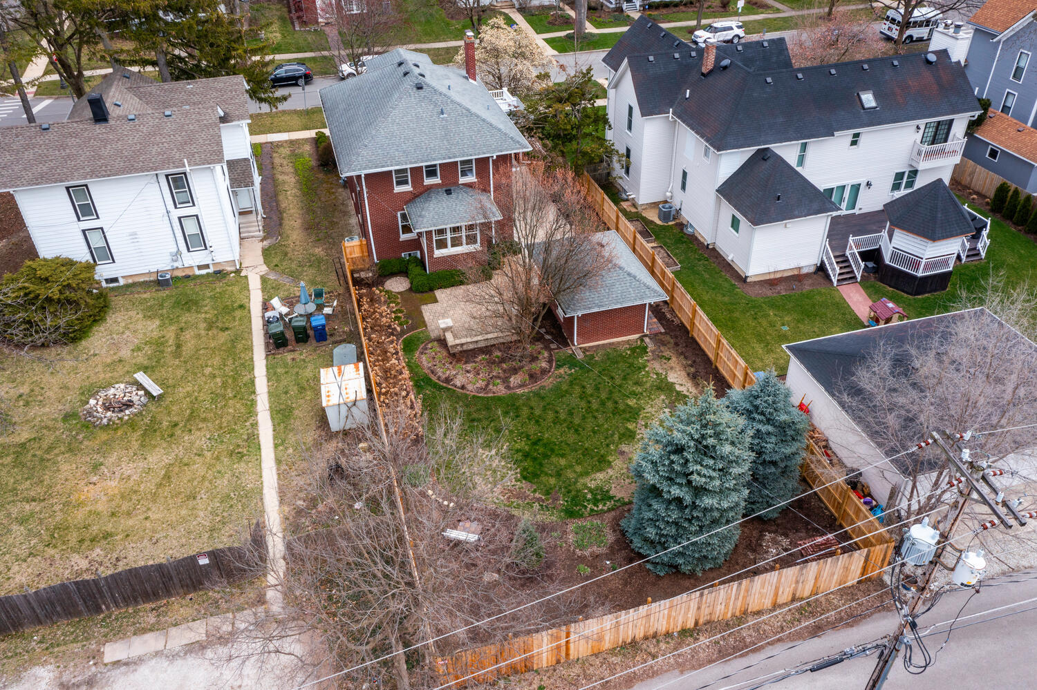 221 N Sleight Street