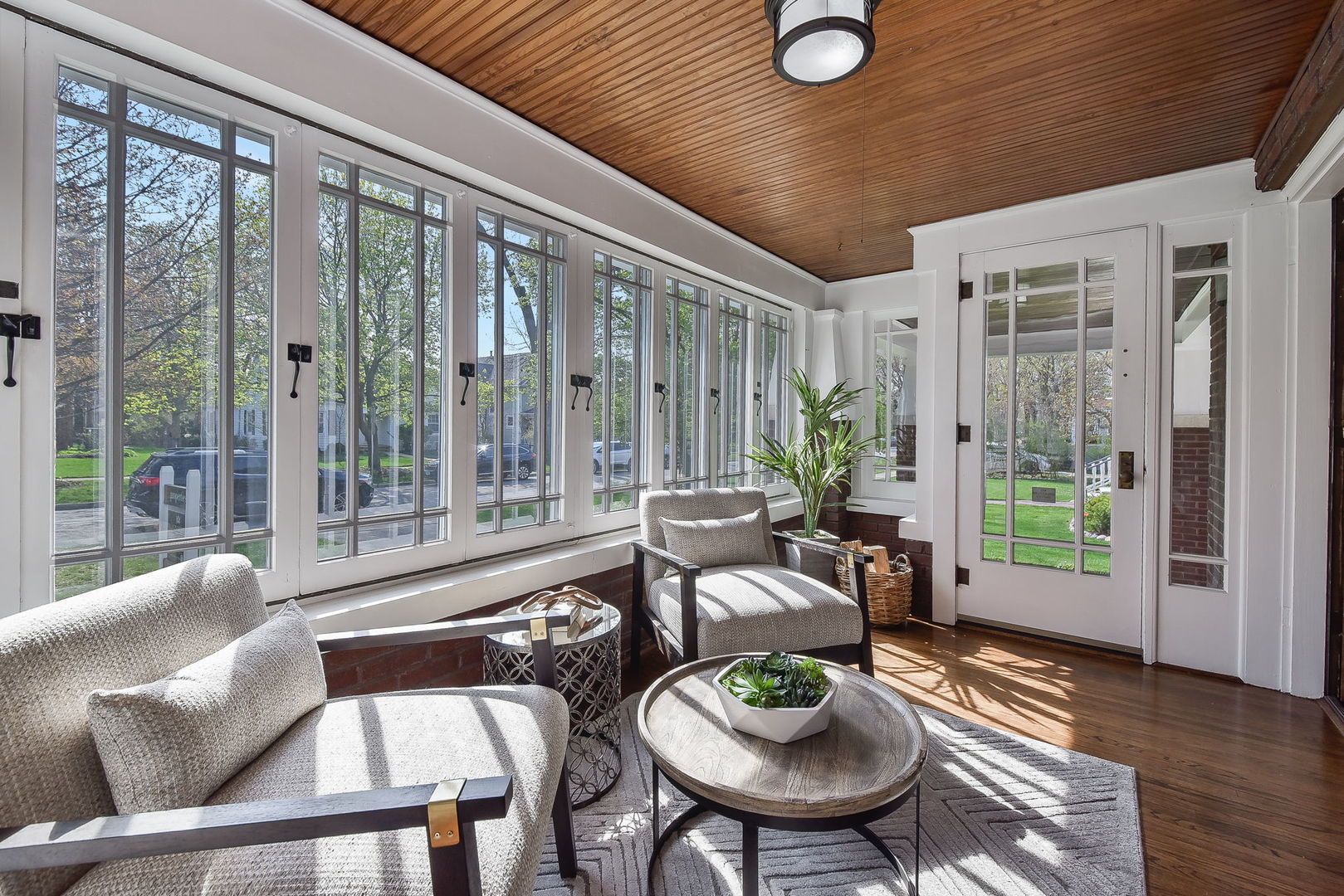 221 N Sleight Street