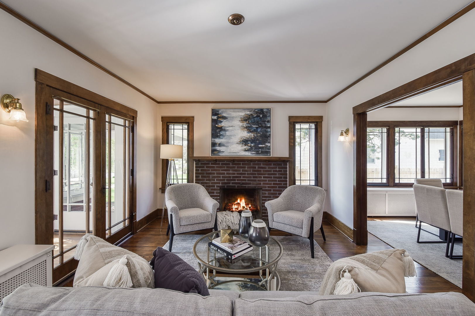 221 N Sleight Street