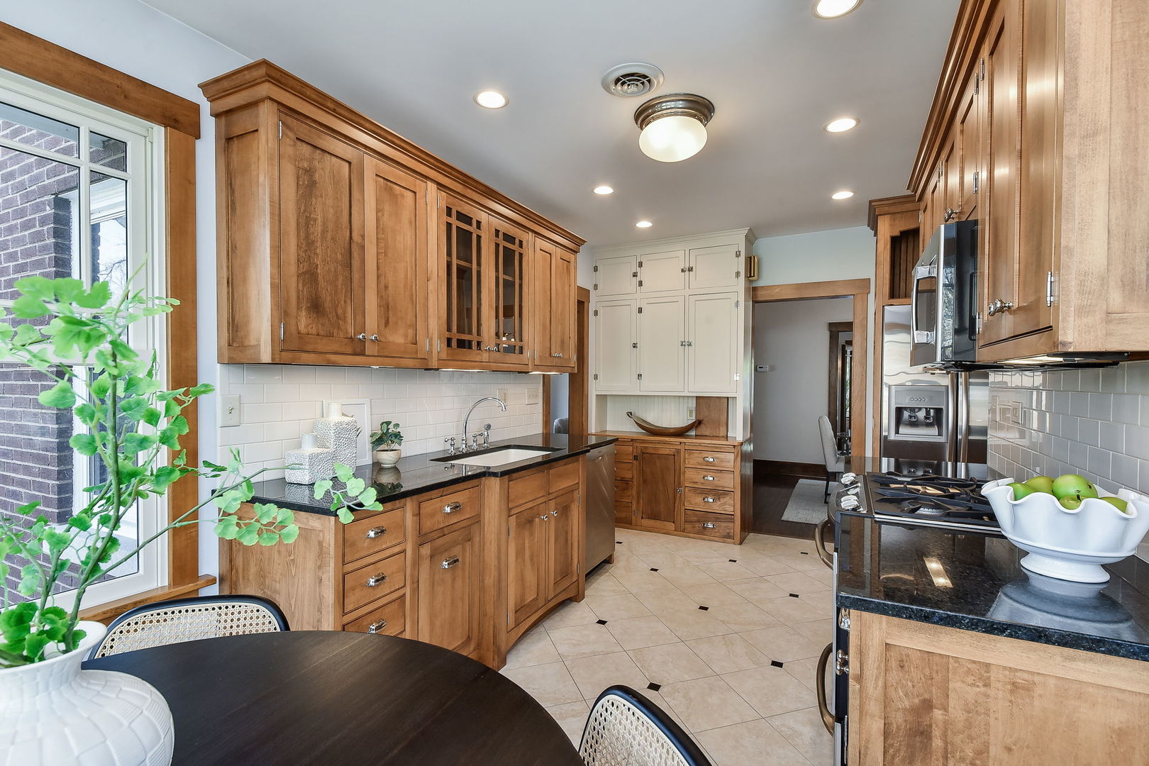 221 N Sleight Street