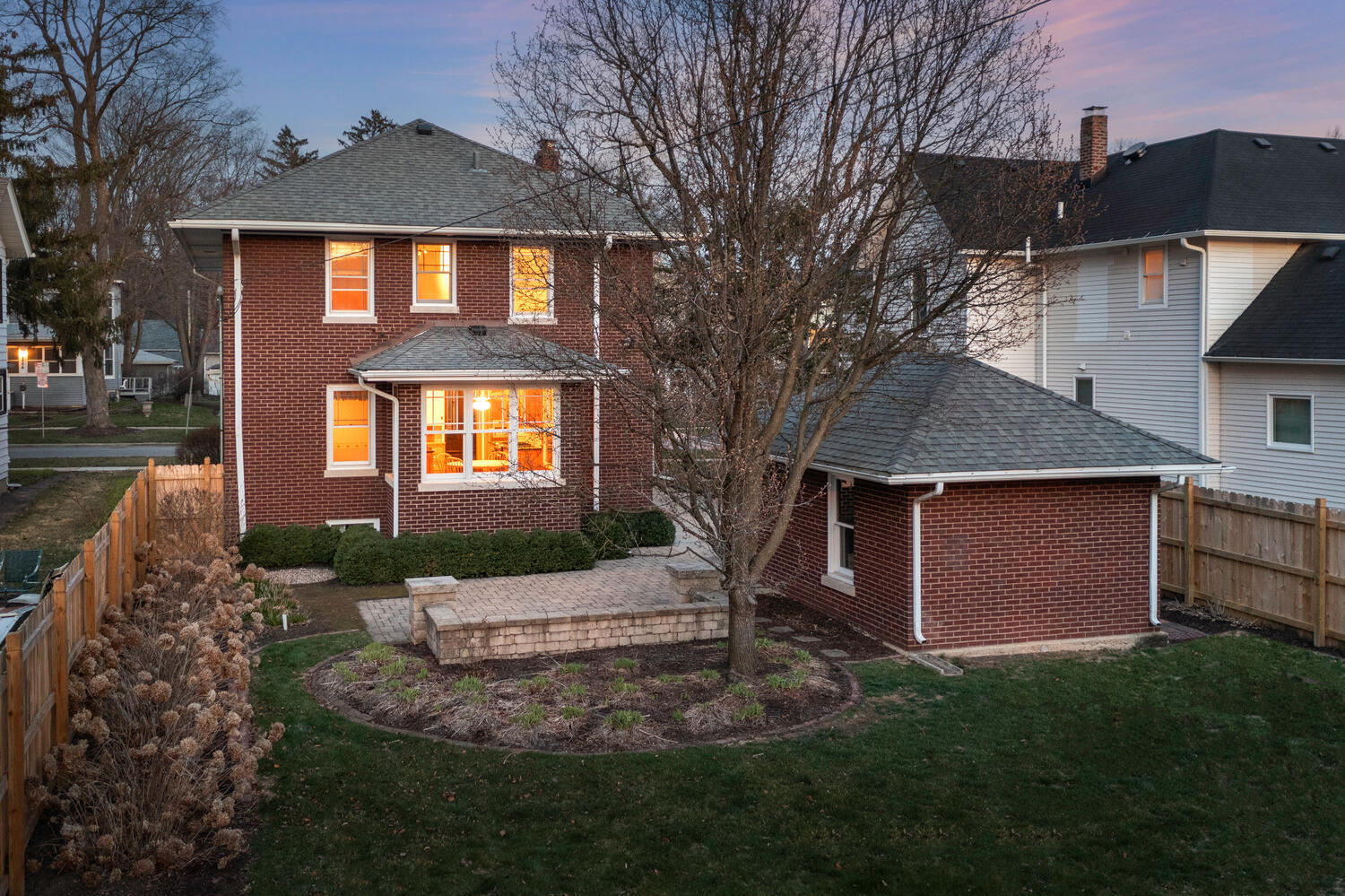 221 N Sleight Street