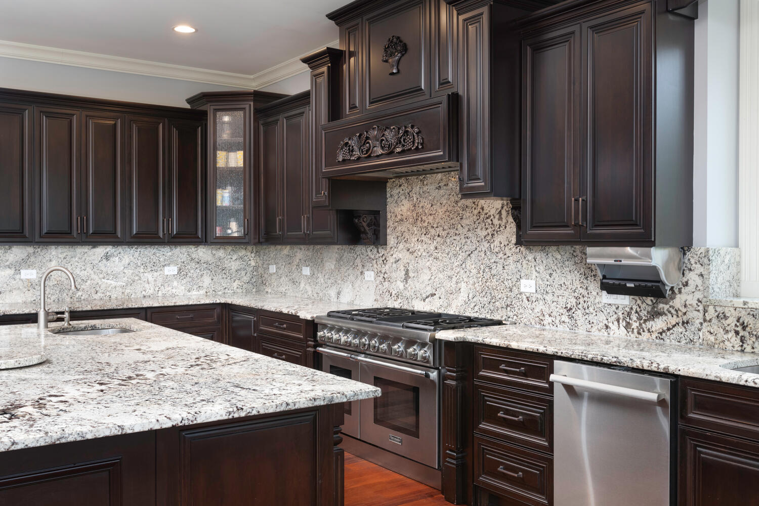 1912 Saddle Farm Lane