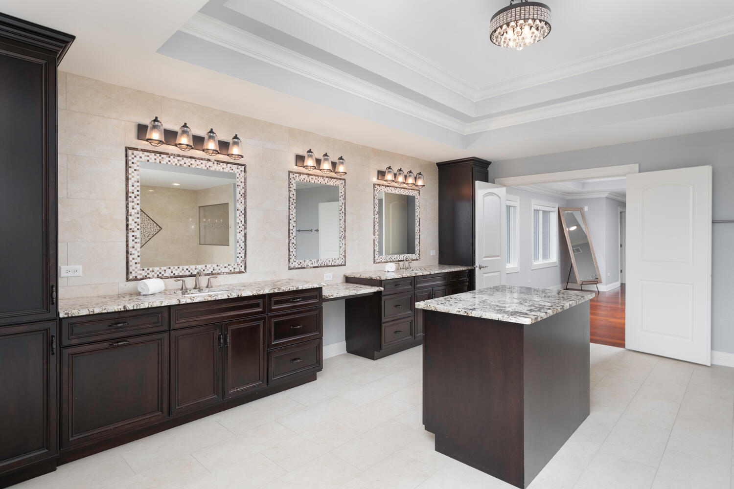 1912 Saddle Farm Lane