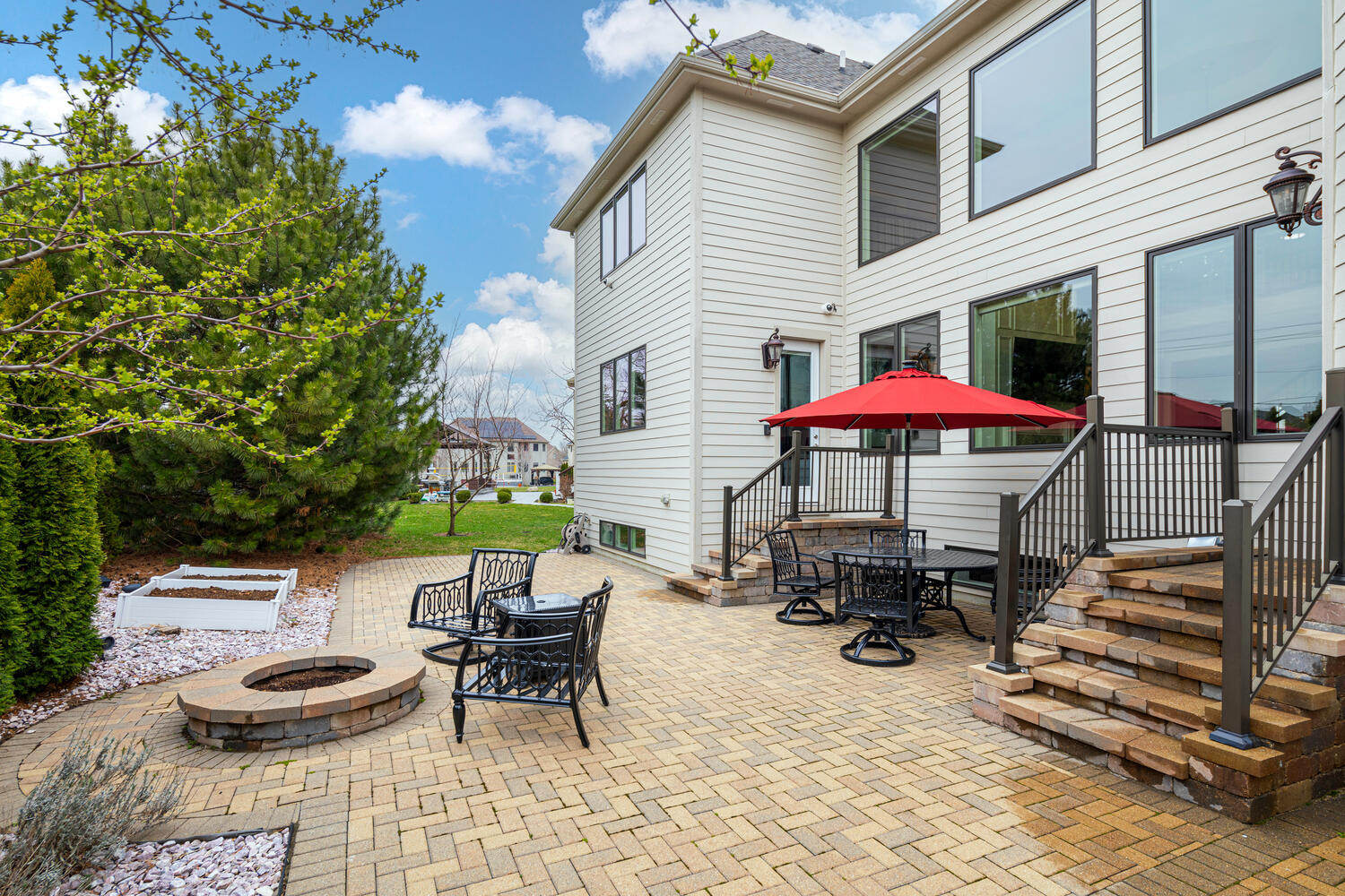 1912 Saddle Farm Lane