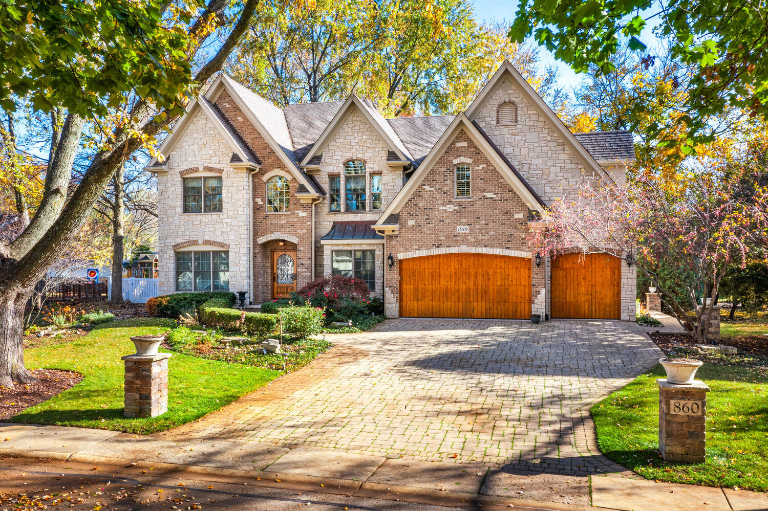 860 Lilac Lane
