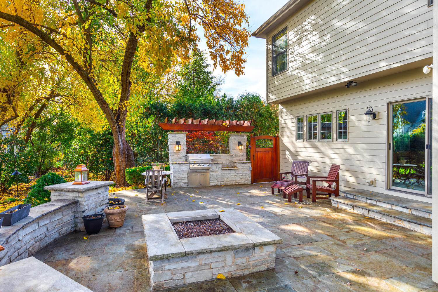 860 Lilac Lane