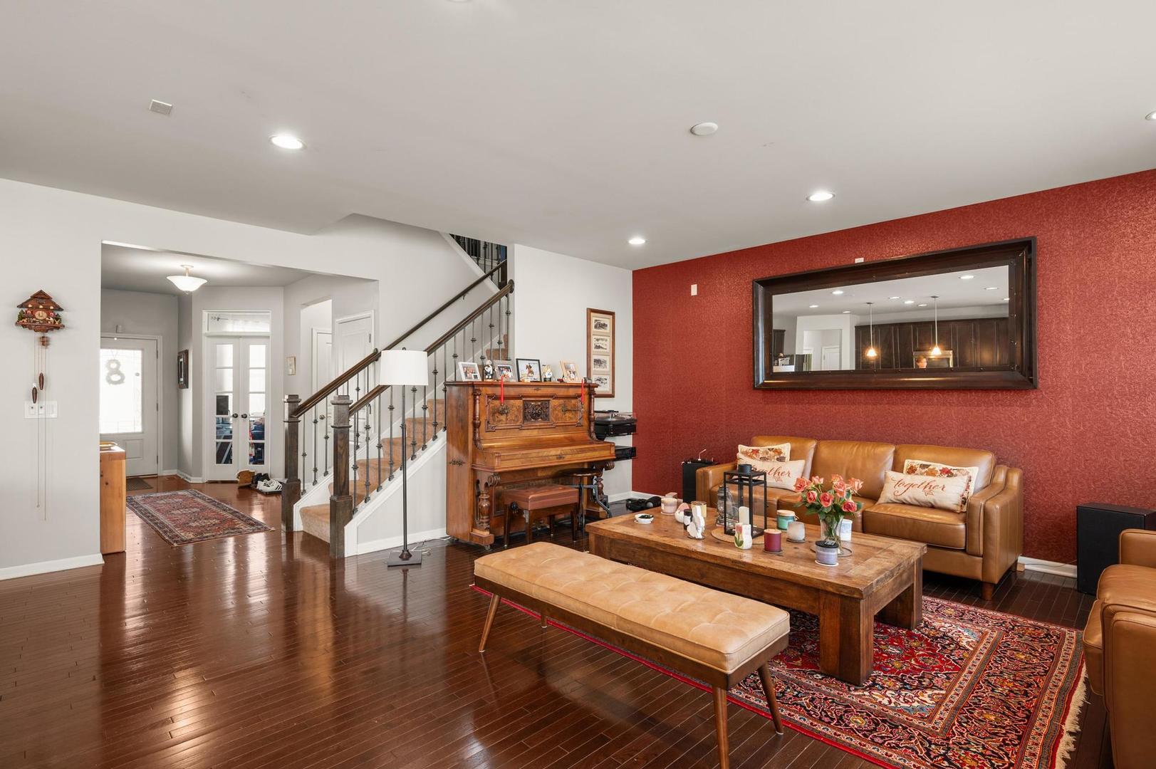 3720 HONEY LOCUST Drive