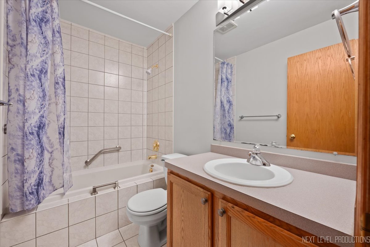 963 West Court Unit: E