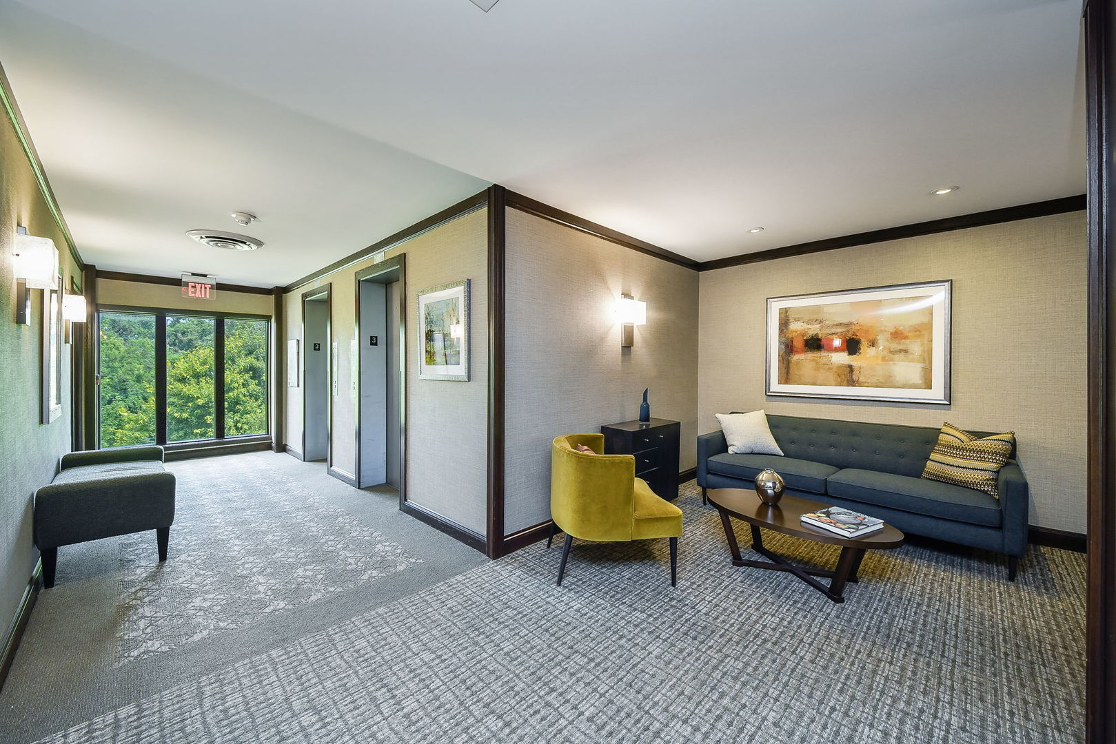 5 Oak Brook Club Drive Unit: N305