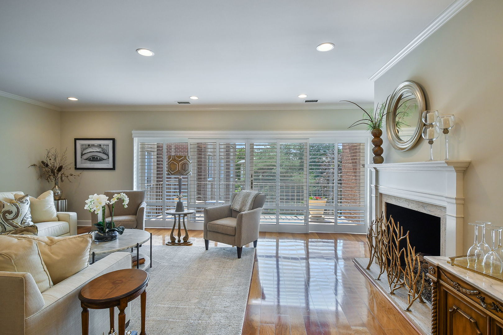 5 Oak Brook Club Drive Unit: N305
